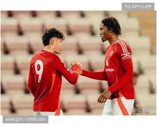 曼联U21主帅:莱西日常与一线队训练 曼联U21主帅:莱西日常与一线队训练